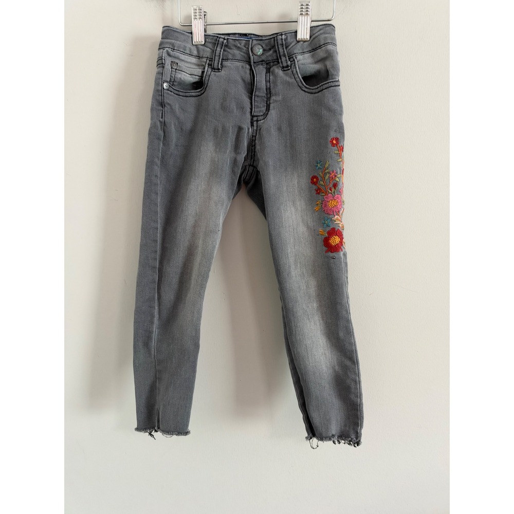 Arizona Jean Co Super Skinny Jeans Girls 6 Grey Floral Embroidered Raw Hem